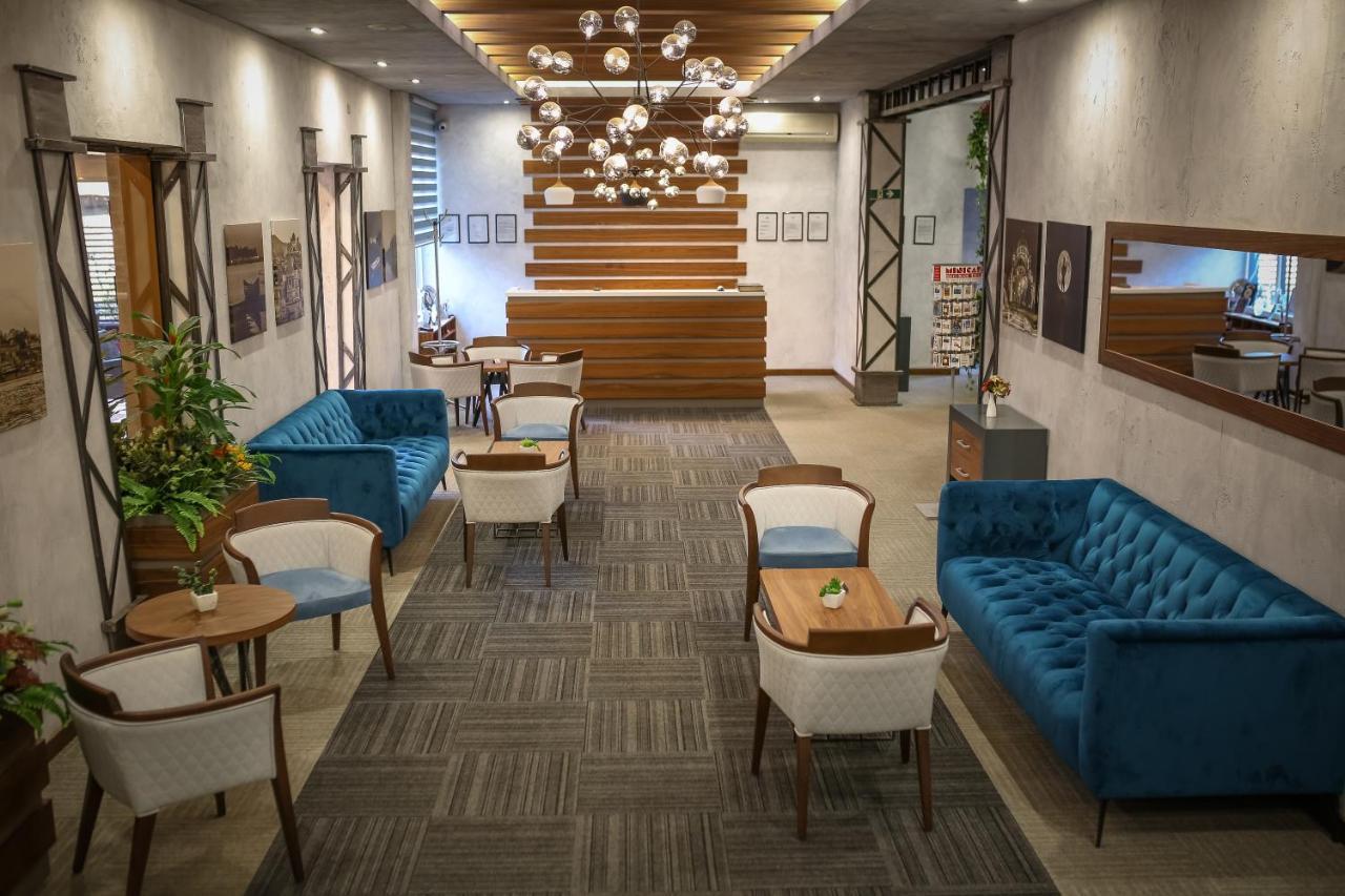 Hotel City Code Vizura Garni Renew Belgrado Buitenkant foto