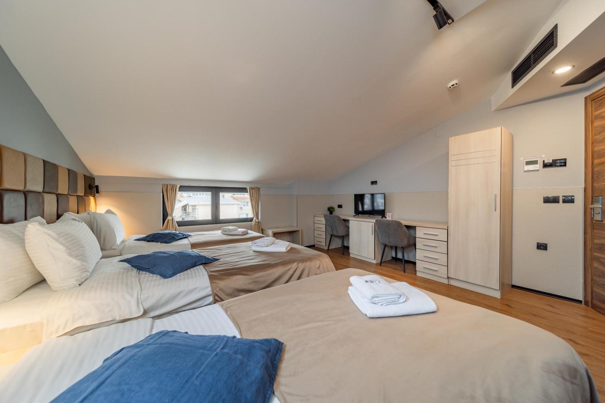 Hotel City Code Vizura Garni Renew Belgrado Buitenkant foto