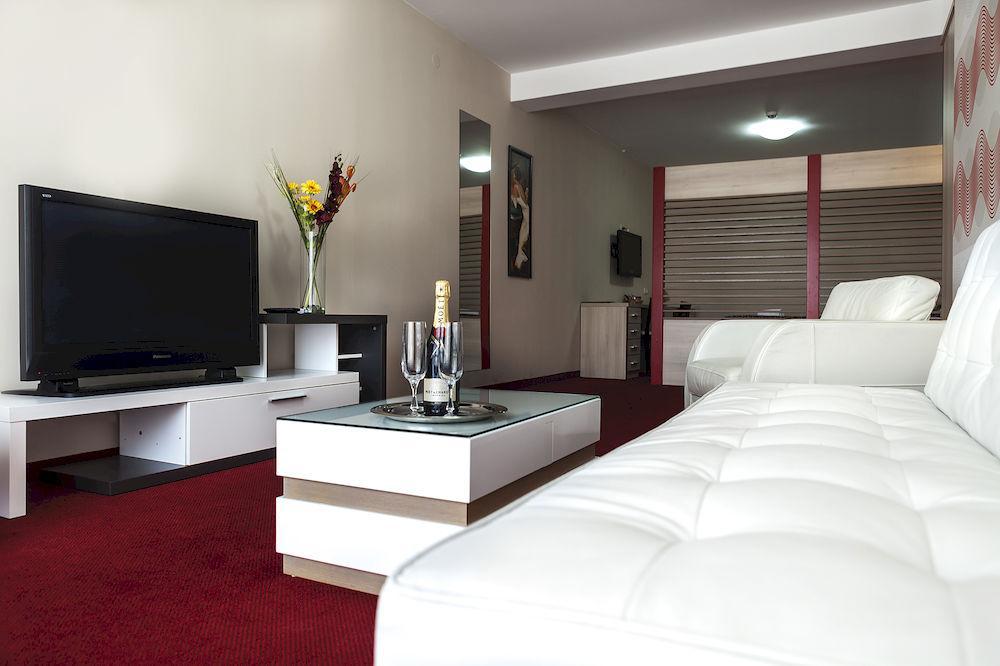 Hotel City Code Vizura Garni Renew Belgrado Buitenkant foto